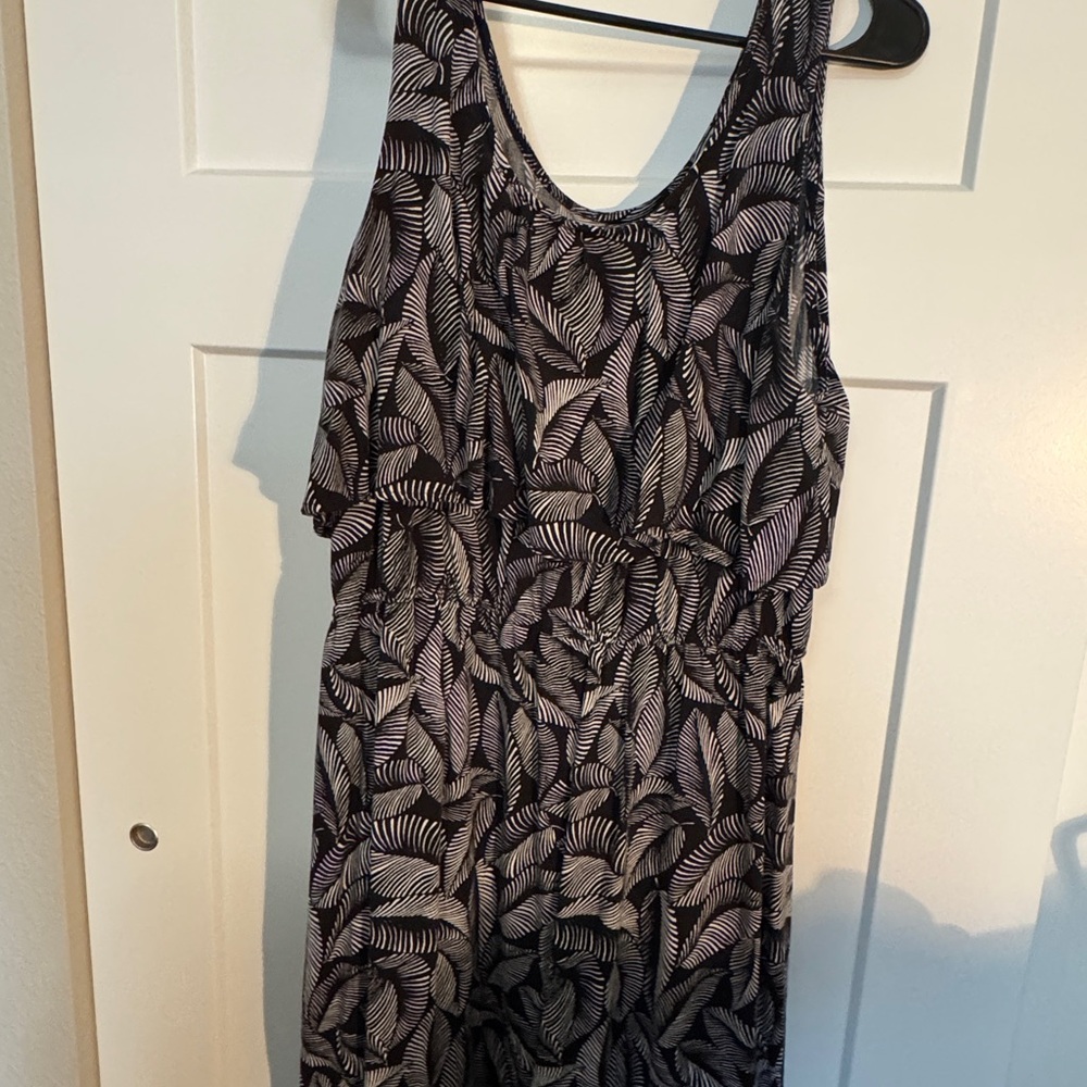 Merona Black and White Leaf Pattern Maxi Dress
